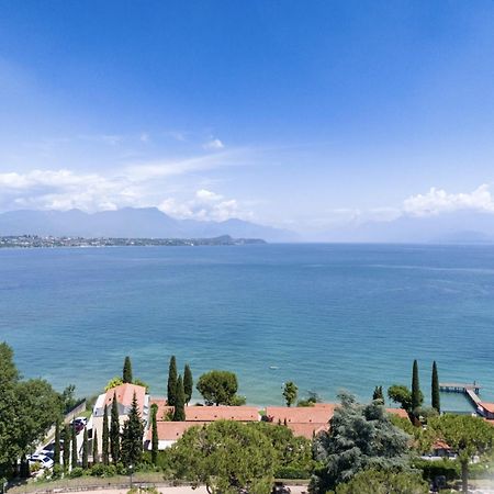 Hotiday Apartment Collection - Desenzano Дезенцано-дель-Гарда Экстерьер фото
