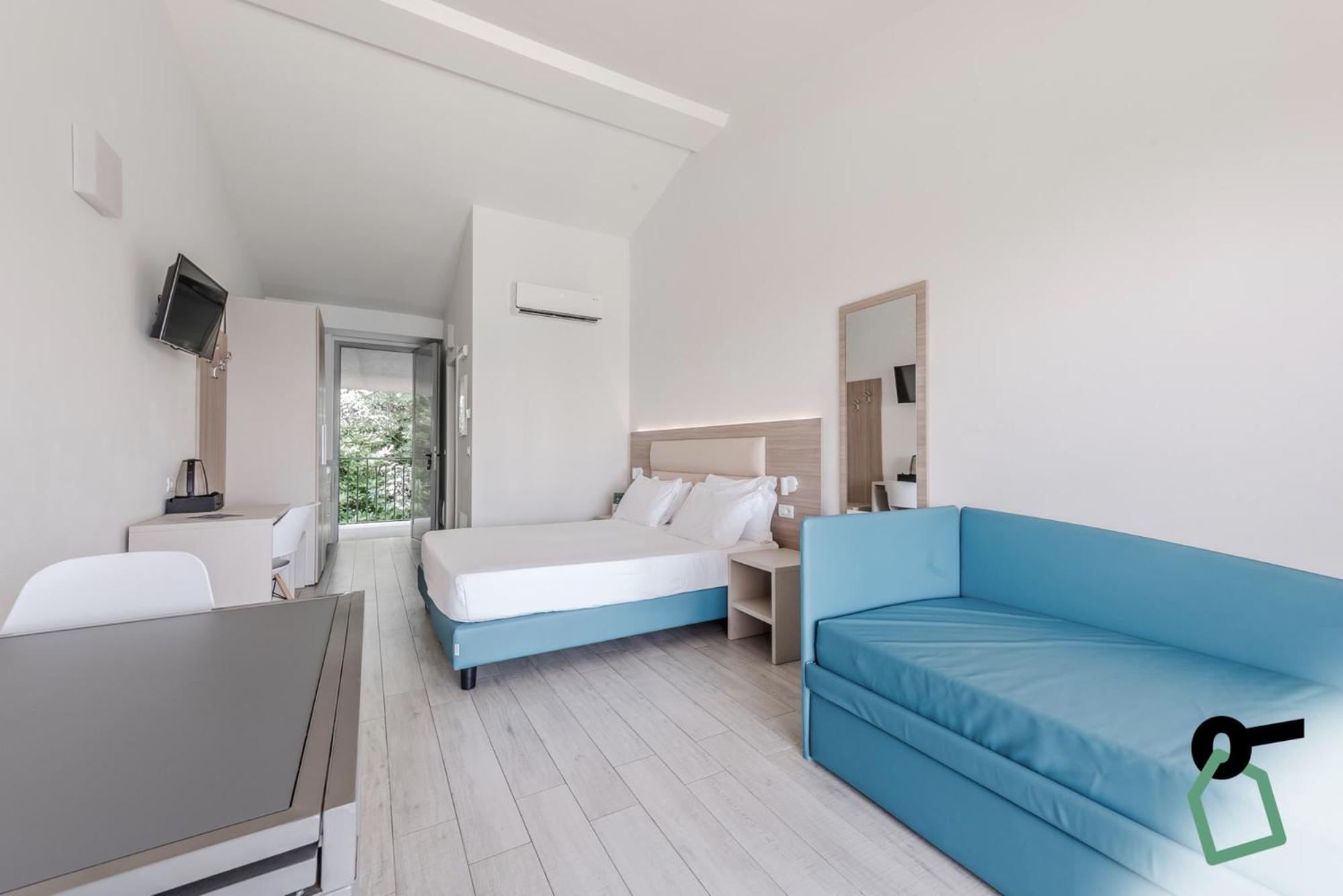 Hotiday Apartment Collection - Desenzano Дезенцано-дель-Гарда Экстерьер фото