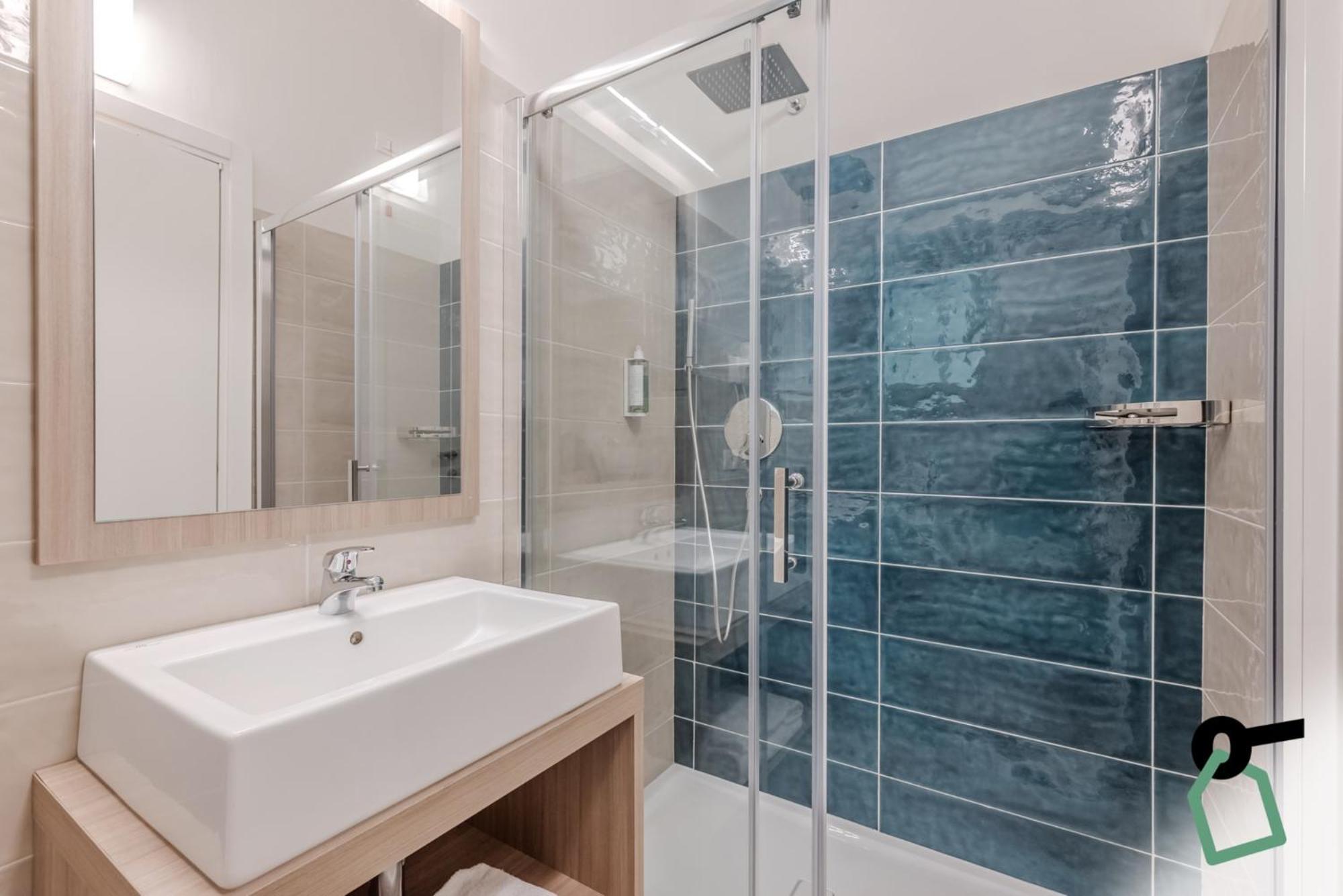 Hotiday Apartment Collection - Desenzano Дезенцано-дель-Гарда Экстерьер фото